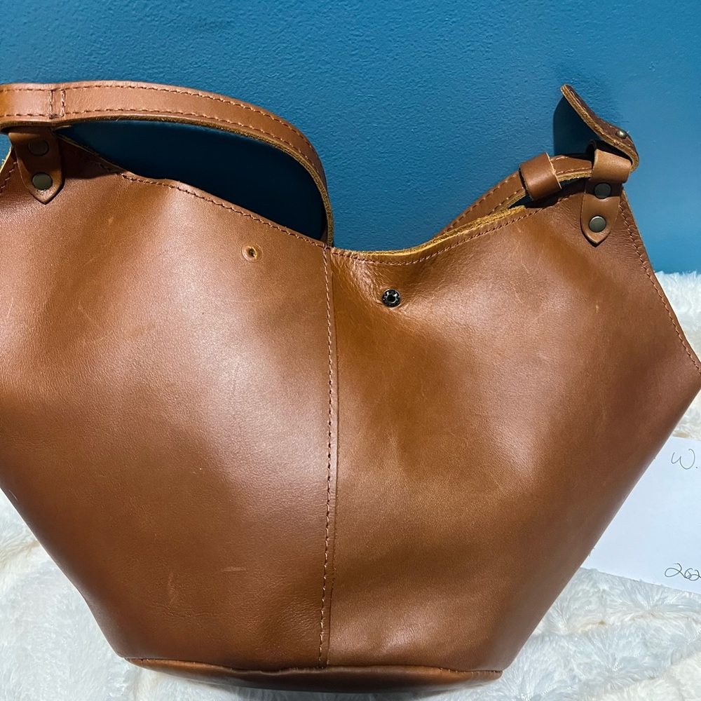 Portland Leather Large Kangaroo, probably honey